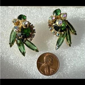 Vintage mid-century Green Rhinestone clip on Earrings